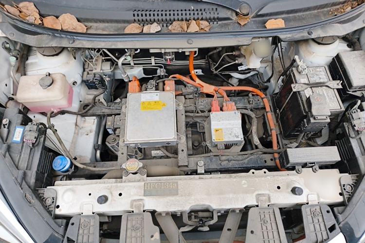 Used CHANGAN Benni E-Star 2022 Qingxin Edition Colorful Model Lithium-NMC Engine Bay