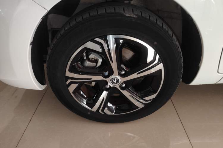 Used CHANGAN Benni E-Star 2022 Qingxin Edition Colorful Model Lithium Iron Phosphate Exterior 4