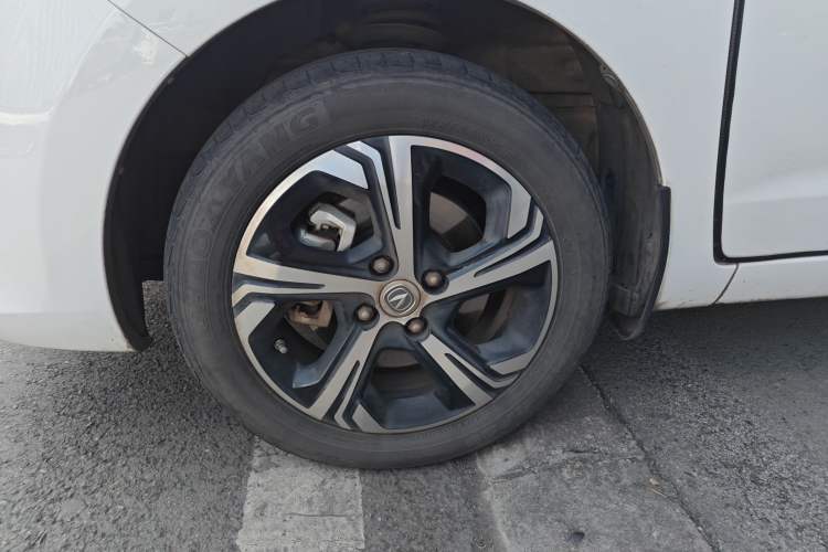Used CHANGAN Benni E-Star 2022 Qingxin Edition Colorful Model Lithium-NMC Exterior 4