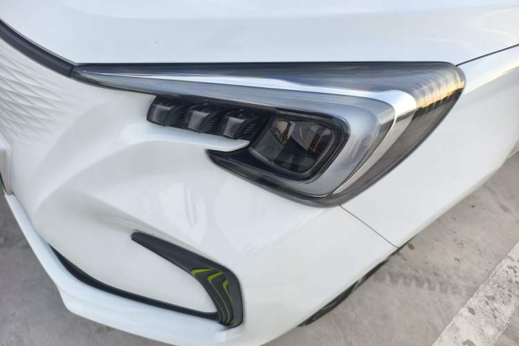 Used CHANGAN Benni E-Star 2022 Qingxin Edition Colorful Model Lithium Iron Phosphate Exterior 4