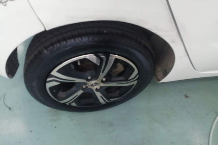 Used CHANGAN Benni E-Star 2022 Charming Edition Colorful Model Lithium Iron Phosphate Exterior 5
