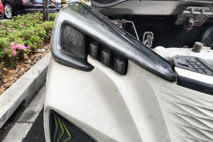 Used CHANGAN Benni E-Star 2022 Qingxin Edition Colorful Model Lithium Iron Phosphate Exterior 6