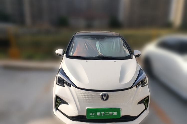 Used CHANGAN Benni E-Star 2022 Qingxin Edition Colorful Model Lithium Iron Phosphate Front