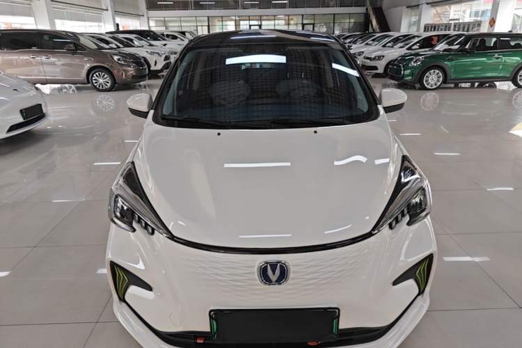 Used CHANGAN Benni E-Star 2022 Qingxin Edition Colorful Model Lithium-NMC Front