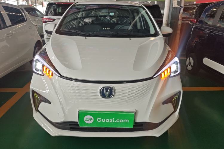 Used CHANGAN Benni E-Star 2022 Qingxin Edition Colorful Model Lithium Iron Phosphate Front