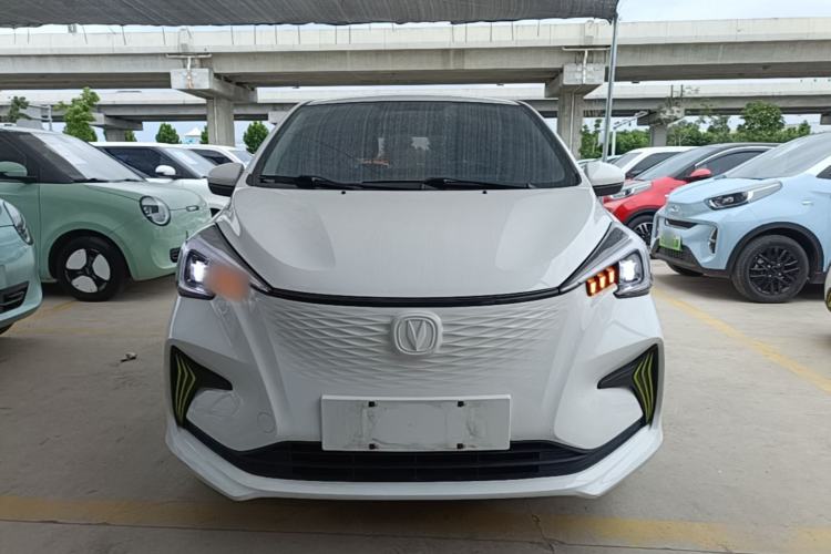 Used CHANGAN Benni E-Star 2022 Qingxin Edition Colorful Model Lithium Iron Phosphate Front