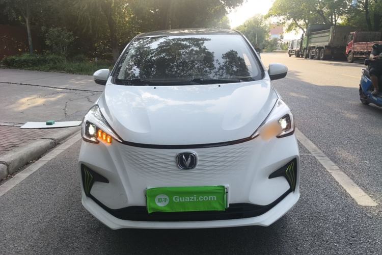 Used CHANGAN Benni E-Star 2022 Qingxin Edition Colorful Model Lithium Iron Phosphate Front