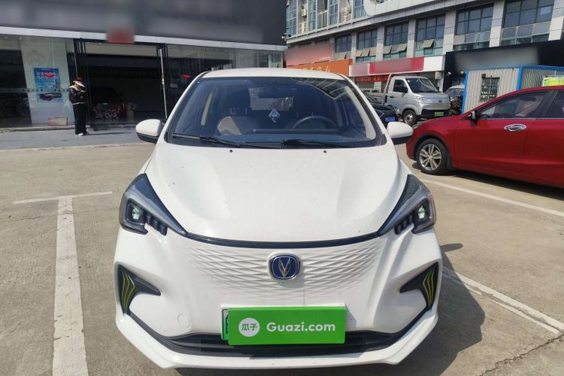 Used CHANGAN Benni E-Star 2022 Qingxin Edition Colorful Model Lithium Iron Phosphate Front