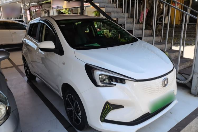 Used CHANGAN Benni E-Star 2022 Qingxin Edition Colorful Model Lithium Iron Phosphate Front Right 45 Deg