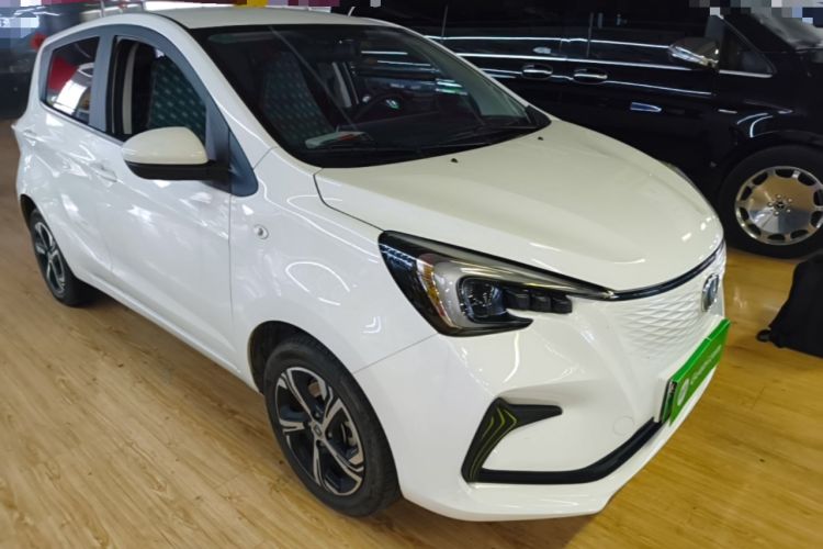 Used CHANGAN Benni E-Star 2022 Qingxin Edition Colorful Model Lithium Iron Phosphate Front Right 45 Deg