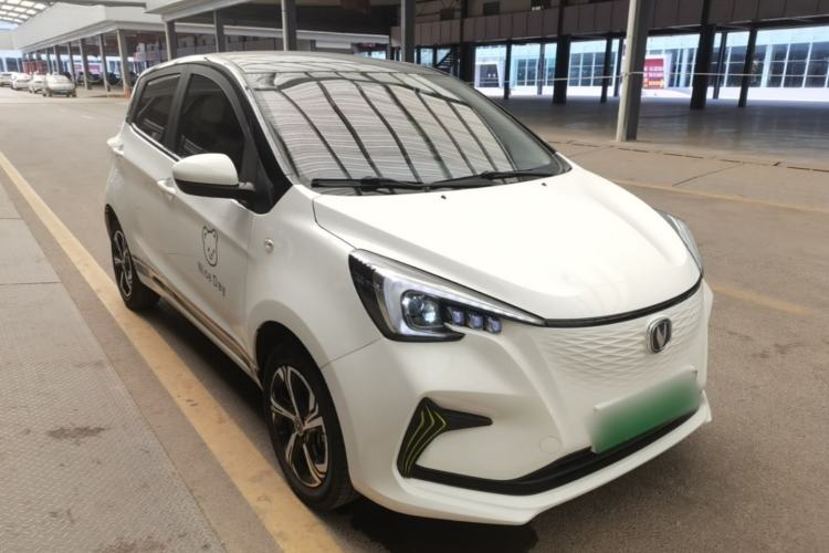 Used CHANGAN Benni E-Star 2022 Charming Edition Colorful Model Lithium Iron Phosphate Front Right 45 Deg
