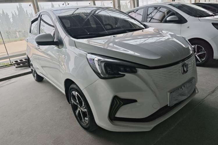 Used CHANGAN Benni E-Star 2022 Qingxin Edition Colorful Model Lithium Iron Phosphate Front Right 45 Deg