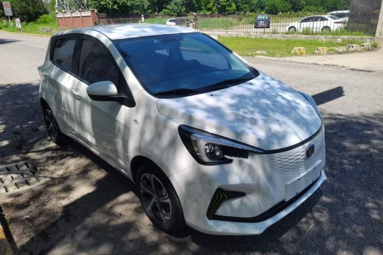 Used CHANGAN Benni E-Star 2022 Qingxin Edition Colorful Model Lithium Iron Phosphate Front Right 45 Deg