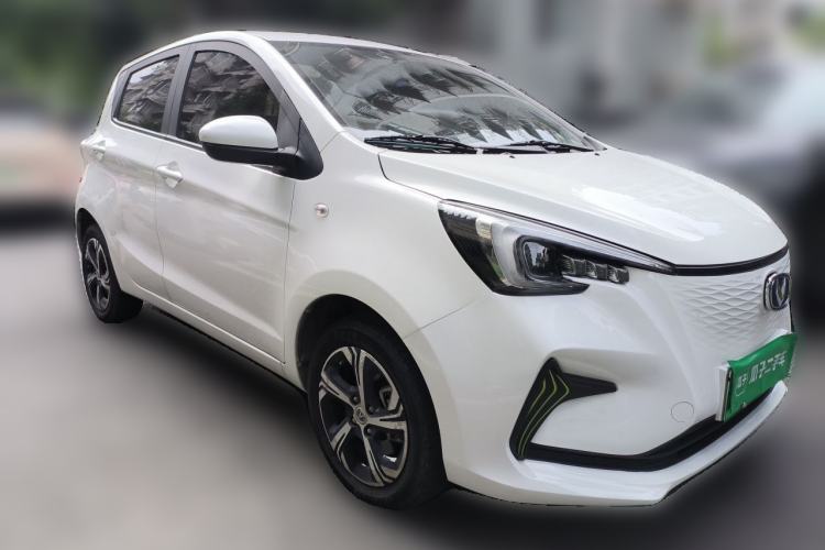 Used CHANGAN Benni E-Star 2022 Charming Edition Colorful Model Lithium Iron Phosphate Front Right 45 Deg