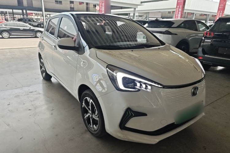 Used CHANGAN Benni E-Star 2022 Charming Edition Colorful Model Lithium Iron Phosphate Front Right 45 Deg