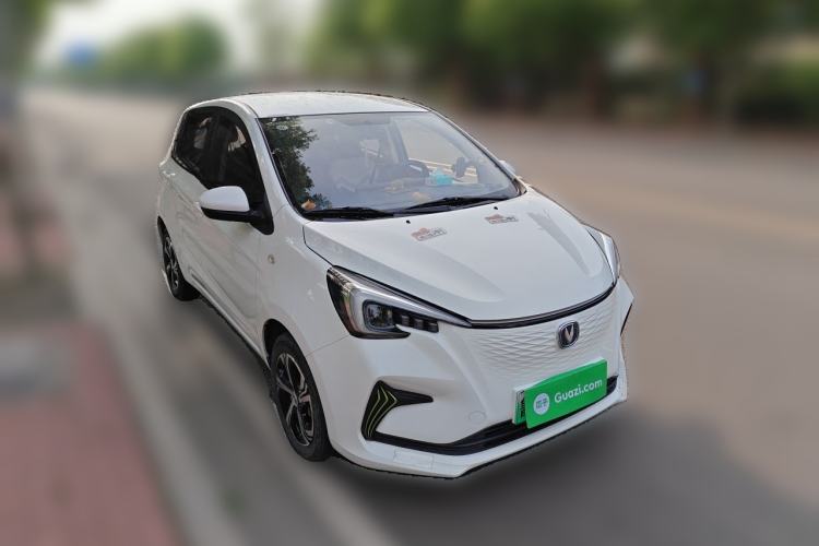 Used CHANGAN Benni E-Star 2022 Charming Edition Colorful Model Lithium Iron Phosphate Front Right 45 Deg