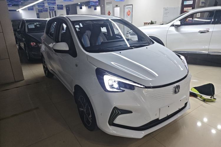 Used CHANGAN Benni E-Star 2022 Qingxin Edition Colorful Model Lithium-NMC Front Right 45 Deg
