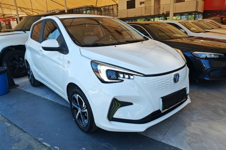 Used CHANGAN Benni E-Star 2022 Charming Edition Colorful Model Lithium Iron Phosphate Front Right 45 Deg