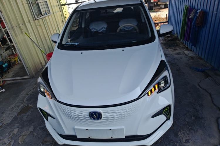 Used CHANGAN Benni E-Star 2022 Qingxin Edition Colorful Model Lithium Iron Phosphate Front