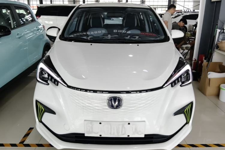Used CHANGAN Benni E-Star 2022 Qingxin Edition Colorful Model Lithium Iron Phosphate Front