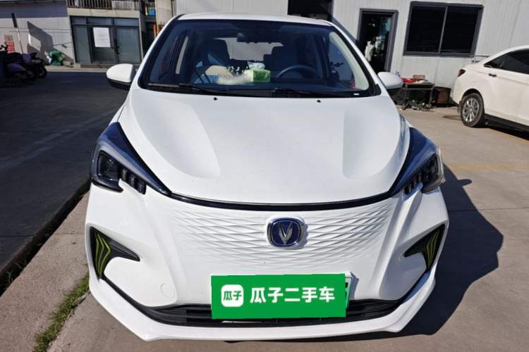 Used CHANGAN Benni E-Star 2022 Qingxin Edition Colorful Model Lithium Iron Phosphate Front