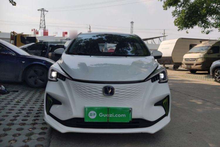 Used CHANGAN Benni E-Star 2022 Qingxin Edition Colorful Model Lithium Iron Phosphate Front