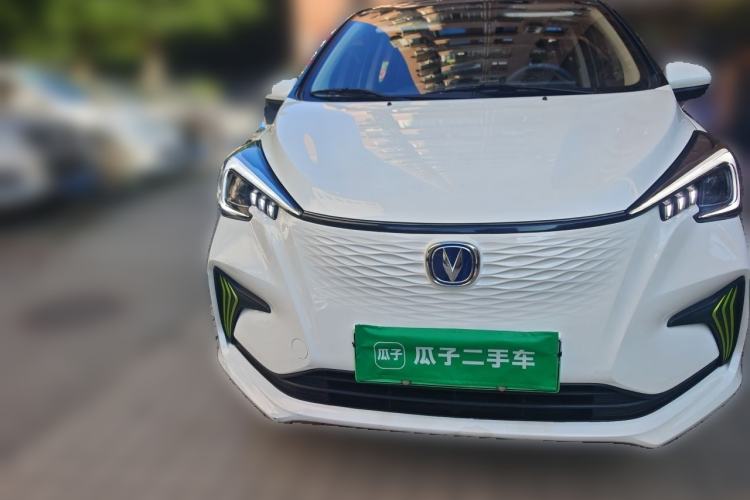 Used CHANGAN Benni E-Star 2022 Charming Edition Colorful Model Lithium Iron Phosphate Front