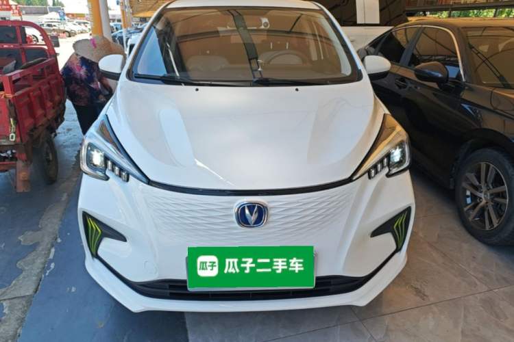Used CHANGAN Benni E-Star 2022 Charming Edition Colorful Model Lithium Iron Phosphate Front
