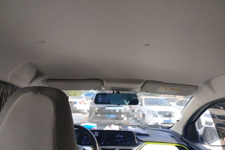 Used CHANGAN Benni E-Star 2022 Qingxin Edition Colorful Model Lithium Iron Phosphate Headliner