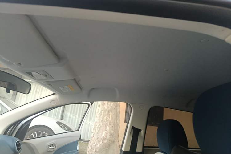 Used CHANGAN Benni E-Star 2022 Qingxin Edition Colorful Model Lithium Iron Phosphate Headliner
