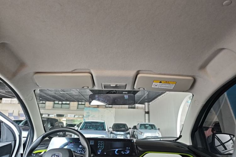 Used CHANGAN Benni E-Star 2022 Qingxin Edition Colorful Model Lithium Iron Phosphate Headliner