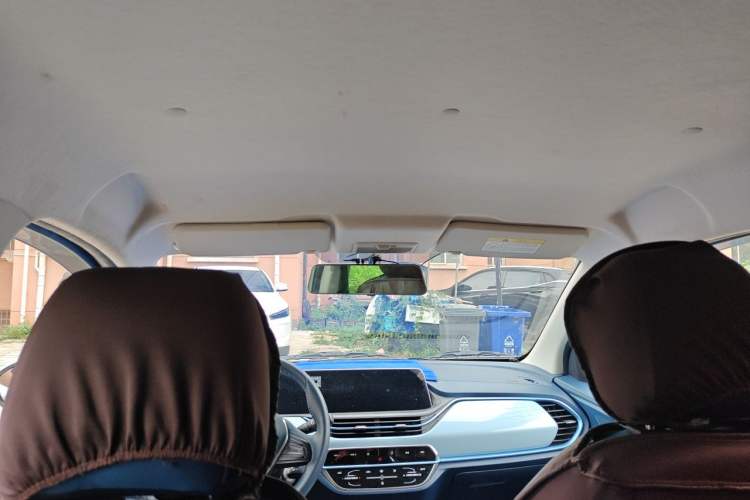 Used CHANGAN Benni E-Star 2022 Qingxin Edition Colorful Model Lithium Iron Phosphate Headliner