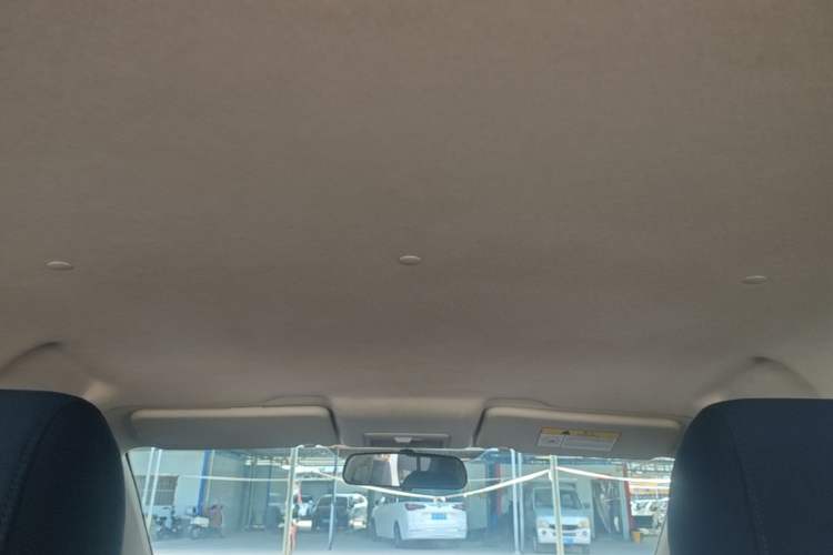Used CHANGAN Benni E-Star 2022 Qingxin Edition Colorful Model Lithium Iron Phosphate Headliner