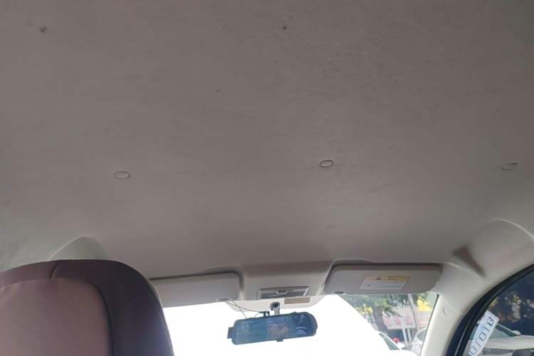 Used CHANGAN Benni E-Star 2022 Qingxin Edition Colorful Model Lithium Iron Phosphate Headliner