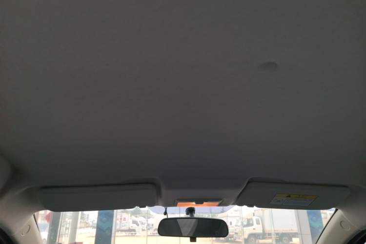 Used CHANGAN Benni E-Star 2022 Qingxin Edition Colorful Model Lithium Iron Phosphate Headliner