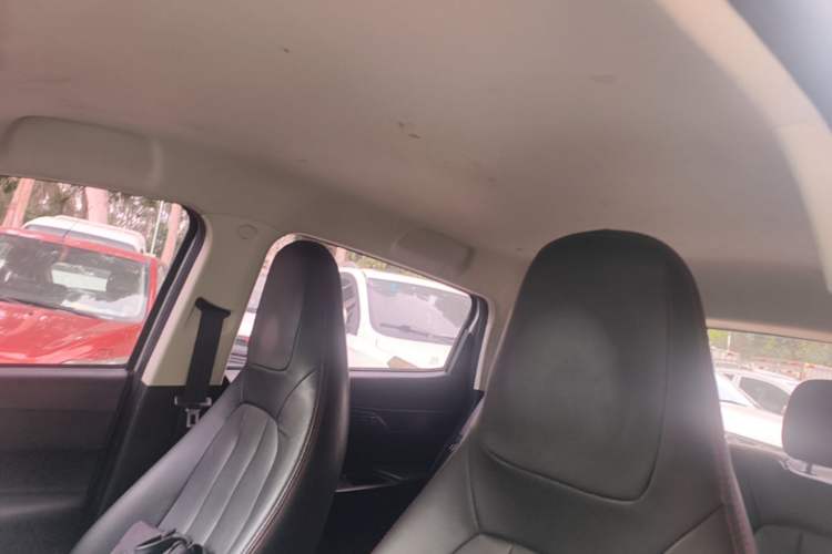 Used CHANGAN Benni E-Star 2022 Charming Edition Colorful Model Lithium Iron Phosphate Headliner