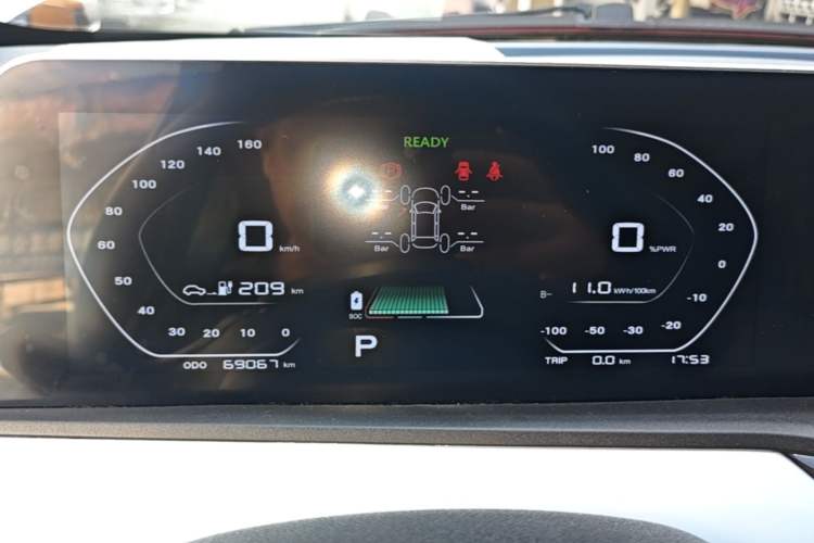 Used CHANGAN Benni E-Star 2022 Qingxin Edition Colorful Model Lithium Iron Phosphate Instrument Cluster