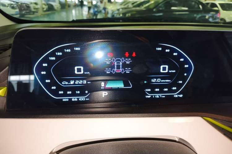 Used CHANGAN Benni E-Star 2022 Qingxin Edition Colorful Model Lithium Iron Phosphate Instrument Cluster