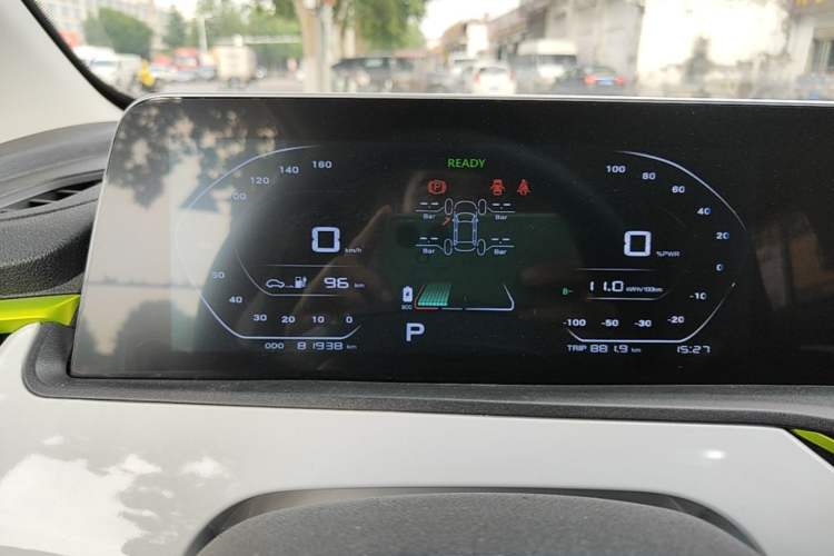 Used CHANGAN Benni E-Star 2022 Qingxin Edition Colorful Model Lithium Iron Phosphate Instrument Cluster