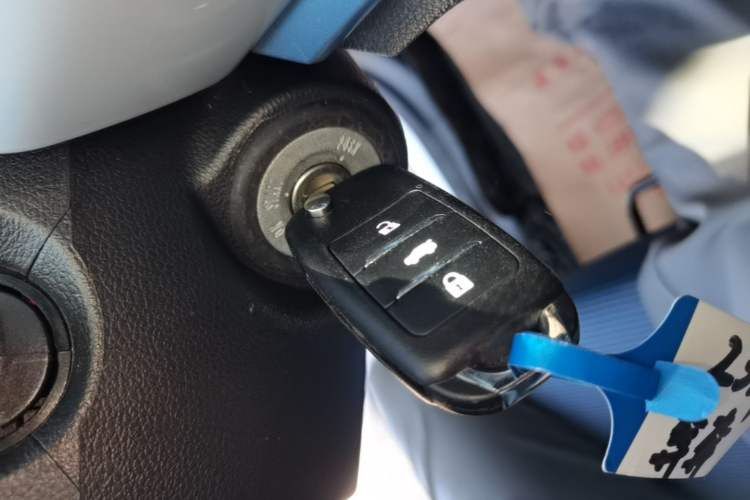 Used CHANGAN Benni E-Star 2022 Qingxin Edition Colorful Model Lithium Iron Phosphate Interior 1