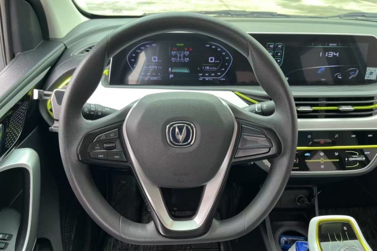 Used CHANGAN Benni E-Star 2022 Qingxin Edition Colorful Model Lithium Iron Phosphate Interior 5