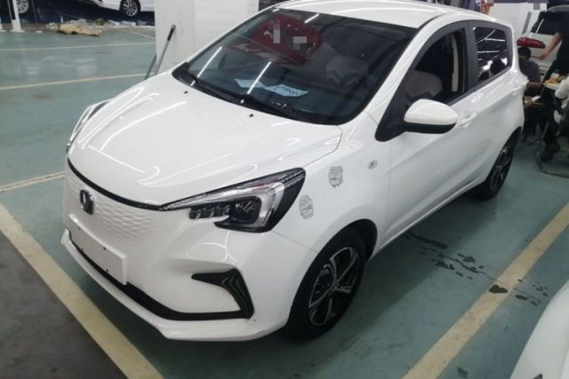 Used CHANGAN Benni E-Star 2022 Charming Edition Colorful Model Lithium Iron Phosphate