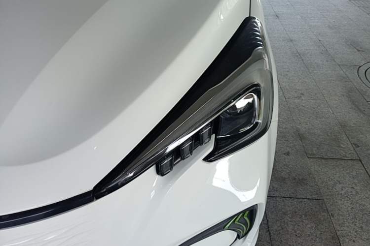 Used CHANGAN Benni E-Star 2022 Qingxin Edition Colorful Model Lithium-NMC Left Front Headlight