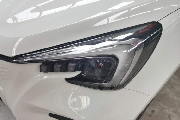 Used CHANGAN Benni E-Star 2022 Qingxin Edition Colorful Model Lithium Iron Phosphate Left Front Headlight