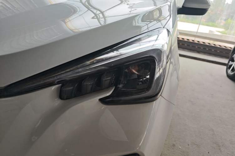 Used CHANGAN Benni E-Star 2022 Qingxin Edition Colorful Model Lithium Iron Phosphate Left Front Headlight