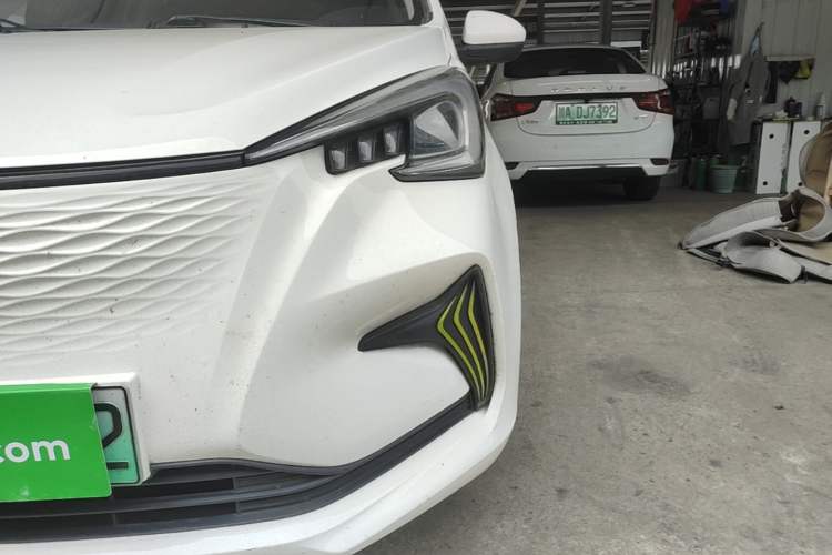 Used CHANGAN Benni E-Star 2022 Qingxin Edition Colorful Model Lithium Iron Phosphate Left Front Headlight