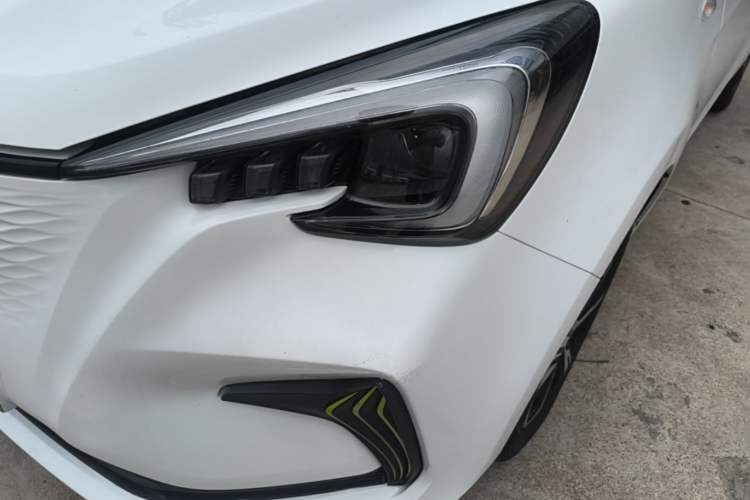 Used CHANGAN Benni E-Star 2022 Qingxin Edition Colorful Model Lithium Iron Phosphate Left Front Headlight