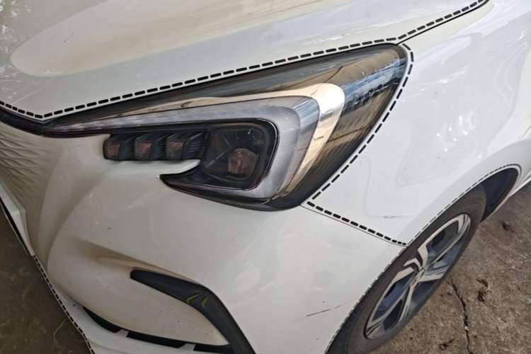 Used CHANGAN Benni E-Star 2022 Qingxin Edition Colorful Model Lithium Iron Phosphate Left Front Headlight