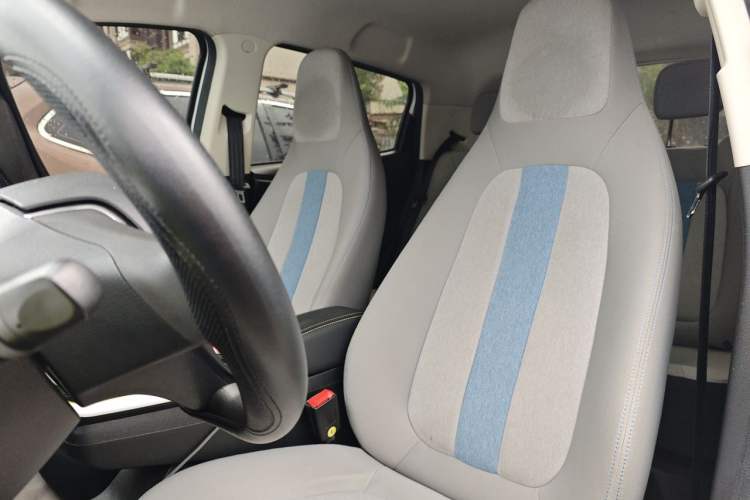 Used CHANGAN Benni E-Star 2022 Charming Edition Colorful Model Lithium Iron Phosphate Left Front Seat