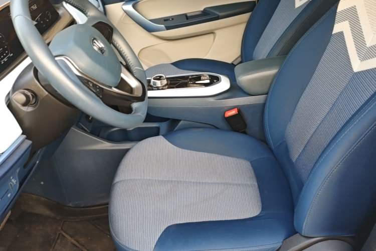 Used CHANGAN Benni E-Star 2022 Qingxin Edition Colorful Model Lithium Iron Phosphate Left Front Seat